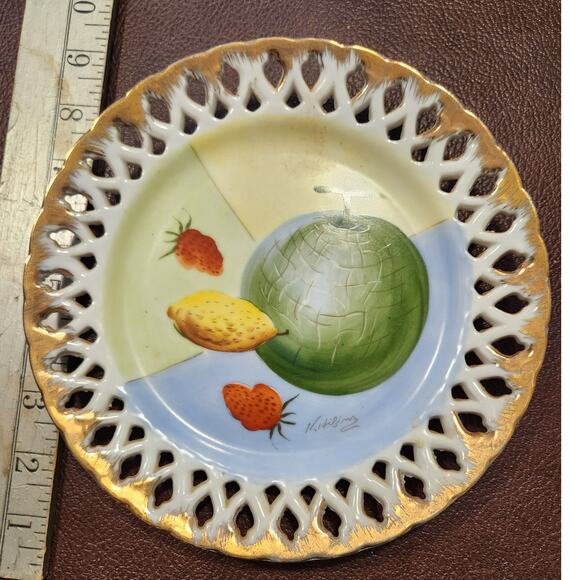 Hand Painted Japanese Open Lace Gold Trimmed‎ Plate 7.25" - Picture 1 of 3